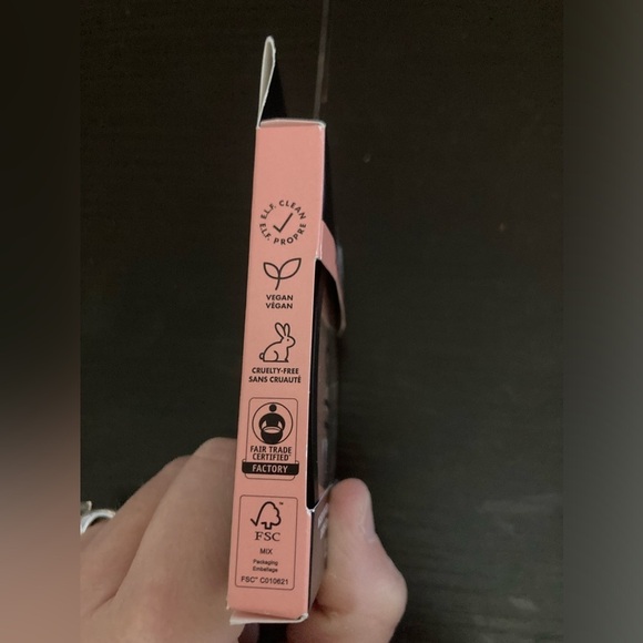 Elf Primer-Infused Matte Blush - 0.35 oz in always cheeky. Infused with Vit E - Picture 3 of 6